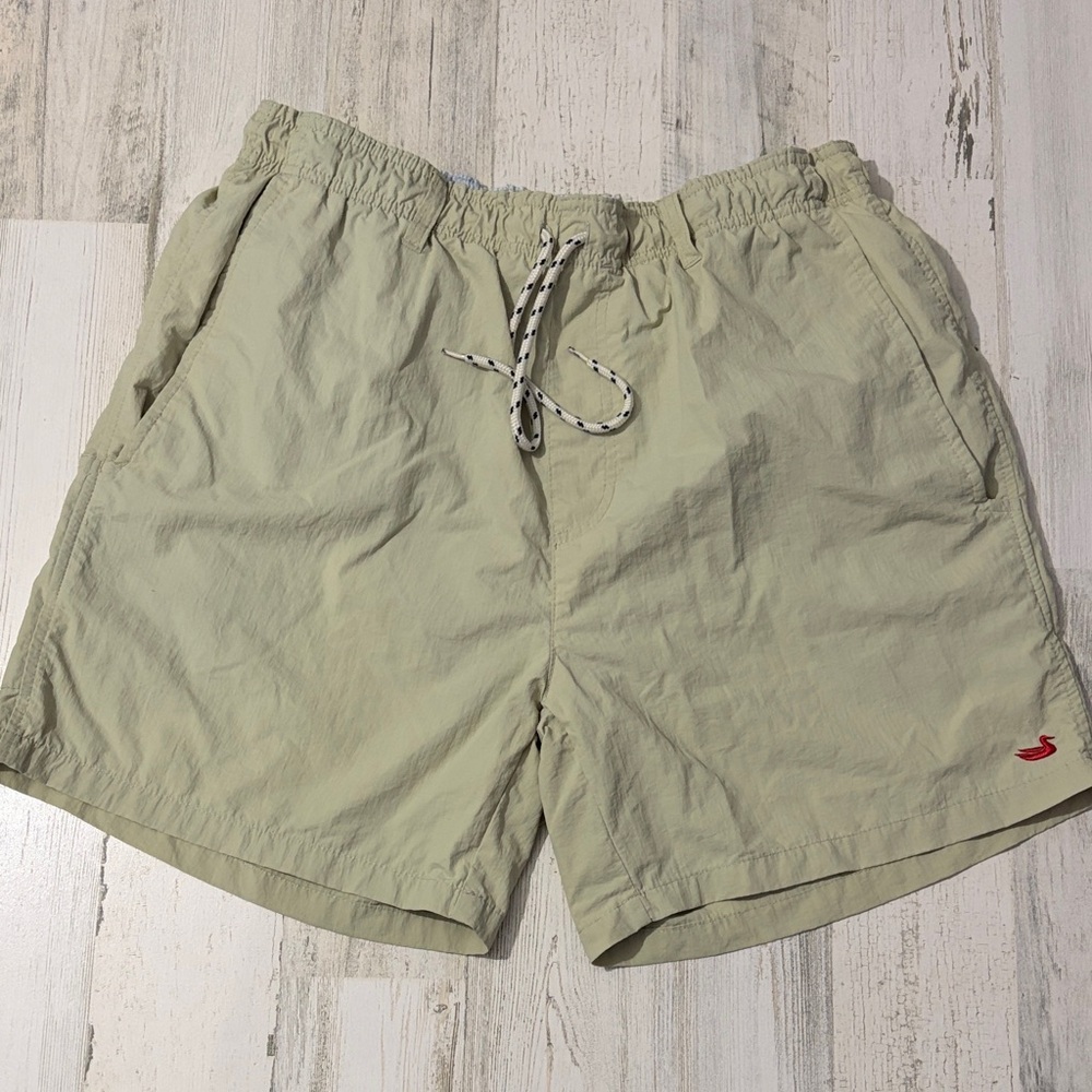Southern Marsh Light Tan Shorts Size Medium